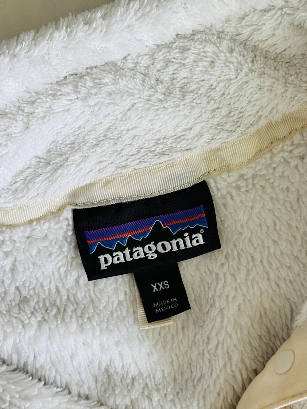 Patagonia Off-White Fleece Quarter-Zip Sweater